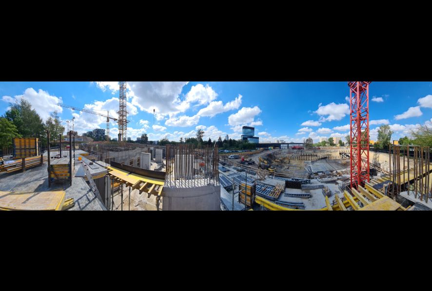 2022.08.12 - Panorama - widok na budowę z 1 piętra budynku B