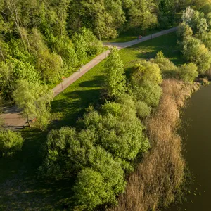 Rozległe tereny zielone i rekreacyjne